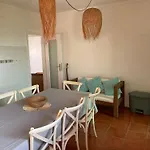 First-line Oceanfront House In Prázdninový dům