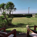 Prázdninový dům First-line Oceanfront House In