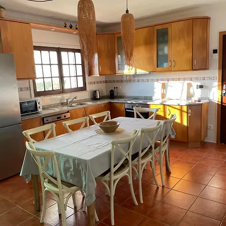 Dom wakacyjny First-line Oceanfront House In Moledo (Viana do Castelo)