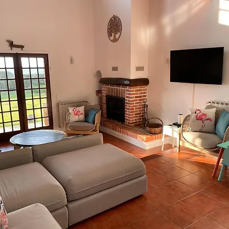 First-line Oceanfront House In Feriehus *