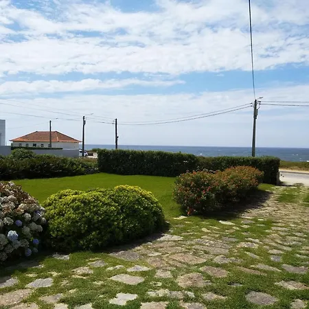 Nyaraló First-line Oceanfront House In