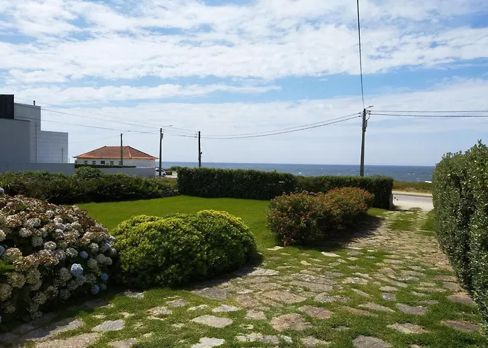 Casa de Férias First-line Oceanfront House In