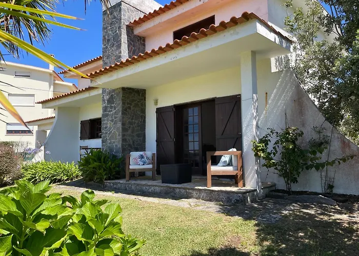 First-line Oceanfront House In Prázdninový dům