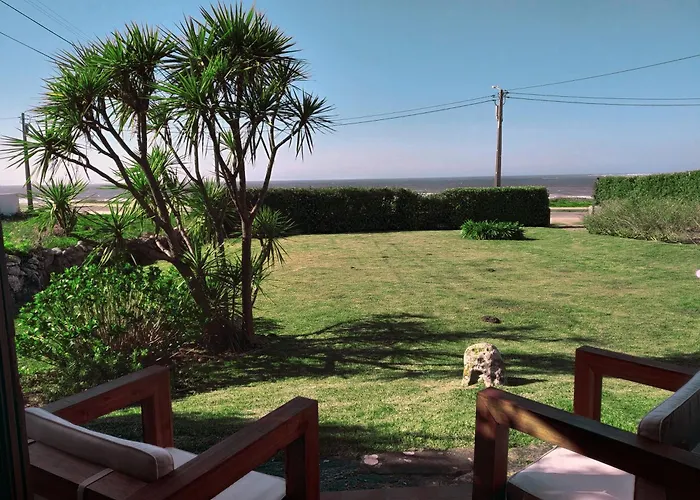 Prázdninový dům First-line Oceanfront House In